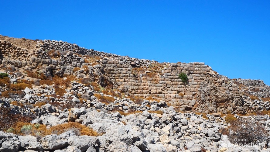 Ruines de la cité antique de Vrykous