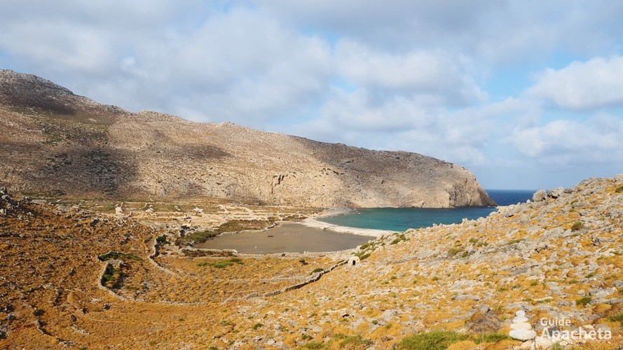 La lagune de la baie de Tristomo